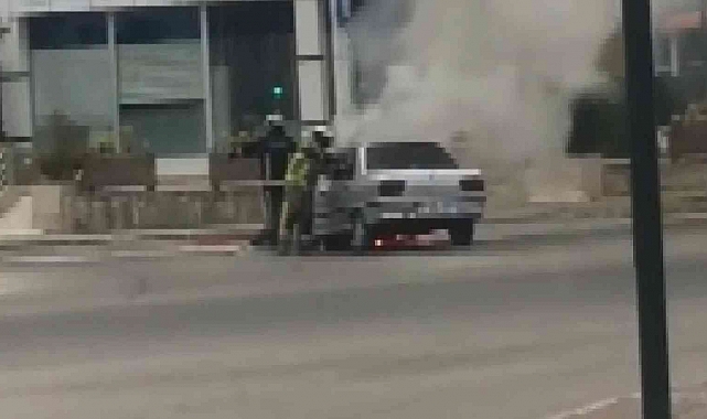 Bursa'da otomobil alev topuna döndü