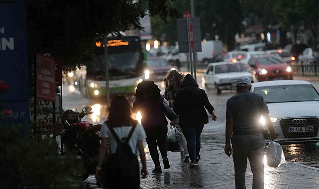 Bursa'da sağanak etkili oldu