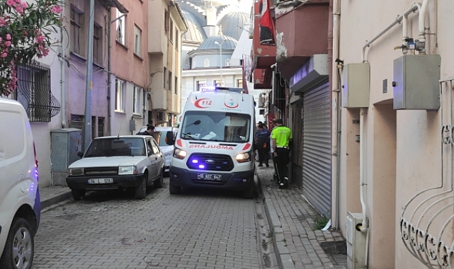 Bursa'da tabancayla iki kişiyi yaralayan saldırgan kaçtı