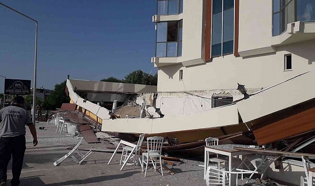 Çeşme'de otelin terası çöktü