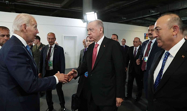 Cumhurbaşkanı Erdoğan ve ABD Başkanı Biden'den ayaküstü sohbet
