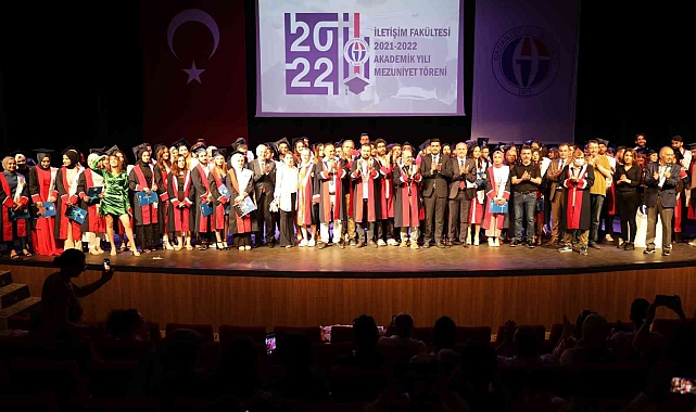 Genç iletişimciler kep attı