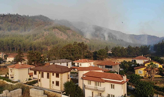 Marmaris'te baş döndüren hava trafiği