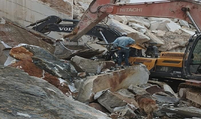 Mermer ocağında molozların altında kalan işçi hayatını kaybetti