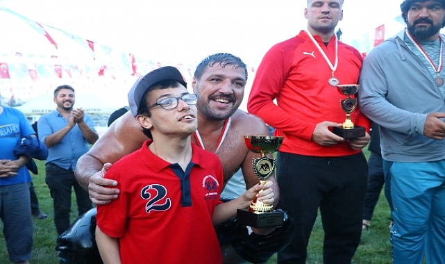 Tekirdağ Hüseyin Pehlivan Yağlı Güreşleri sona erdi