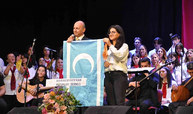 TKM'de Gençleşen Türküler rüzgârı