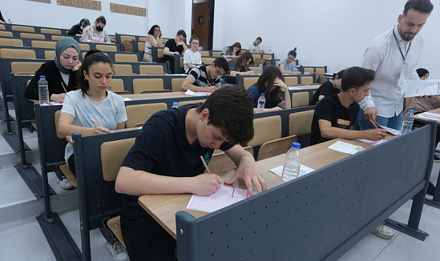Üniversite adayları için en ciddi prova