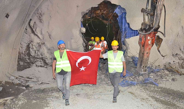 6,2 milyar TL'lik yol projesinin tünelinde ışık göründü