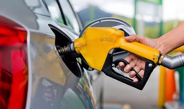 9 Temmuz Cumartesi gününden geçerli olmak üzere motorine 81 kuruş zam yapıldı.