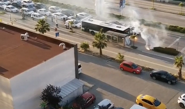Ambulansa yol vermeyen sürücü trafikten men edildi