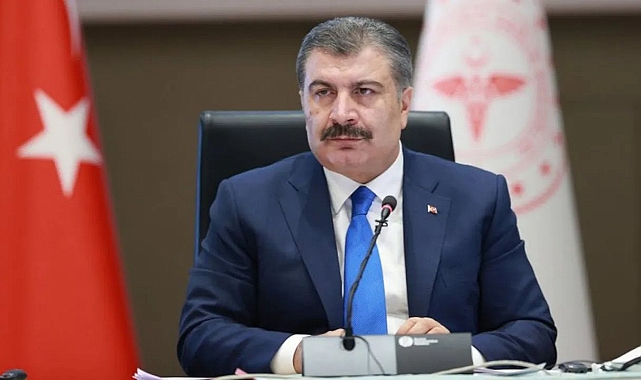 Fahrettin Koca'dan Kılıçdaroğlu'na: Biraz da olsa üzgün görünemez miydiniz?