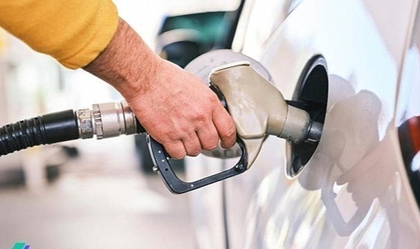 Benzine indirim bekleniyor