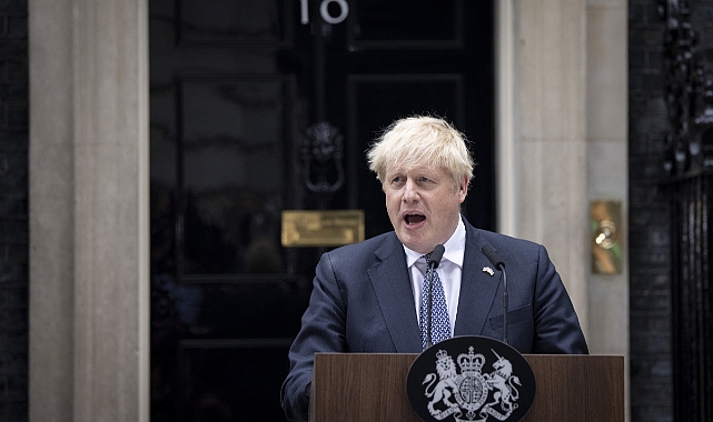 Boris Johnson'ı istifaya götüren süreç