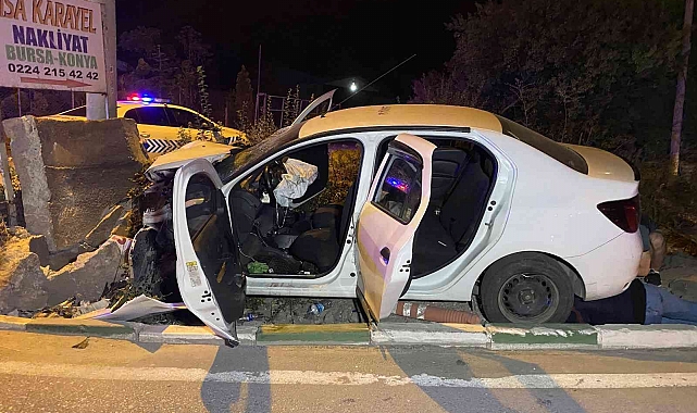 Bursa'da feci kaza: 1 ölü 2 ağır yaralı