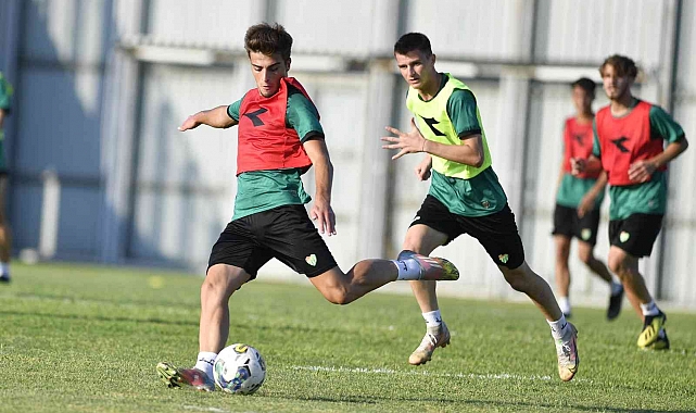 Bursaspor yoğun tempo çalışıyor