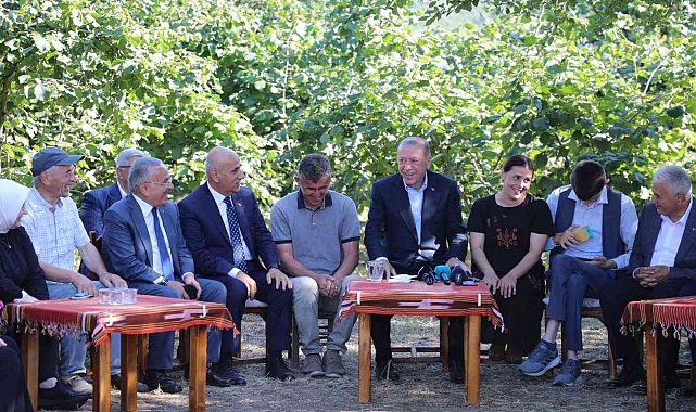 Cumhurbaşkanı Erdoğan fındık bahçesinde