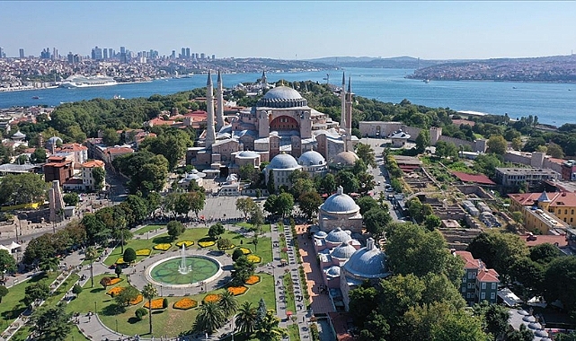 İbadete açılan Ayasofya 6,5 milyonu aşkın ziyaretçi ağırladı