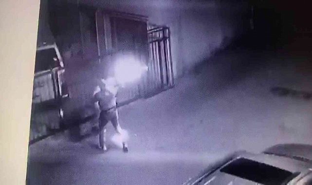 Maltepe'de eski milletvekilinin aracına molotoflu saldırı