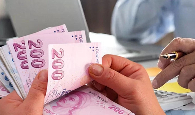 Memur ve emeklilerin maaş zammı belli oldu!