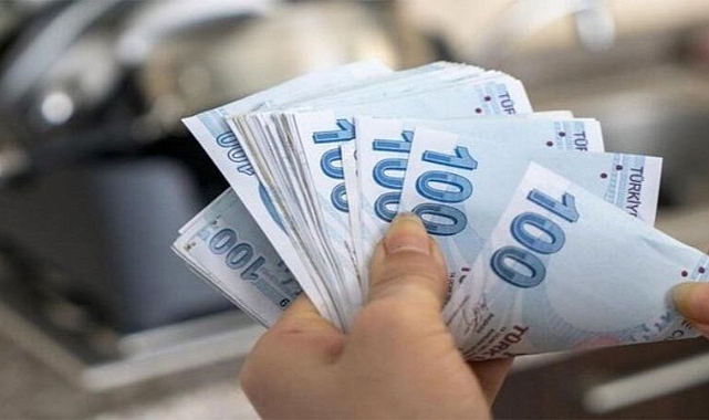 Memur ve emeklilerin maaş zammı belli oldu!