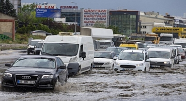 AFAD'dan 11 il için kuvvetli sağanak ve gök gürültülü yağış uyarısı