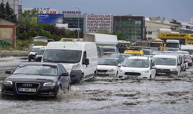 AFAD'dan 11 il için kuvvetli sağanak ve gök gürültülü yağış uyarısı