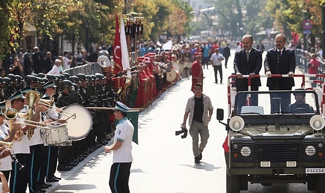 Bursa'da 30 Ağustos Zafer Bayramı'nın 100'üncü yıl coşkusu