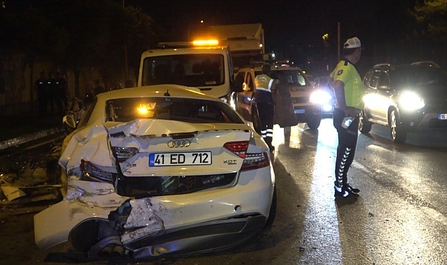 Bursa'da zincirleme kaza: 1'i ağır 5 yaralı