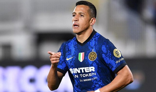 Galatasaray'a Alexis Sanchez'den kötü haber!