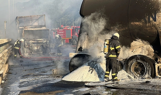 TEM Bolu Dağı'nda çarpışan 2 tır alev alev yandı: 2 yaralı