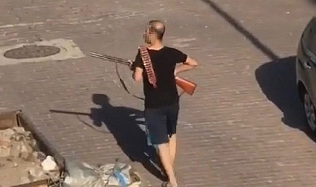 Tüfekle dehşet saçtı