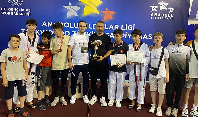 Zonguldak Taekwondo'da Türkiye şampiyonu oldu