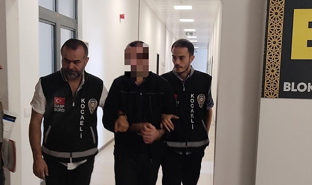 Babasını bıçaklayarak öldüren şahıs tutuklandı