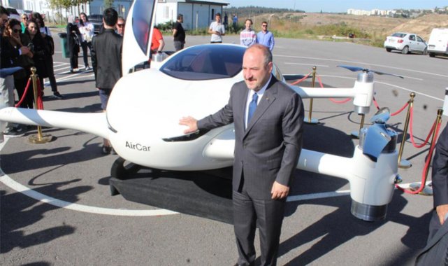 Bakan Varank'tan Airtaxi müjdesi: 23 Nisan'da boğazı uçarak geçecek