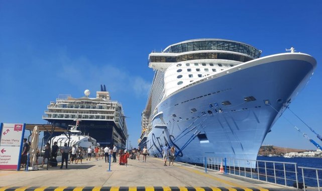 Bodrum’a 2 kruvaziyerle 5 bin 316 turist geldi
