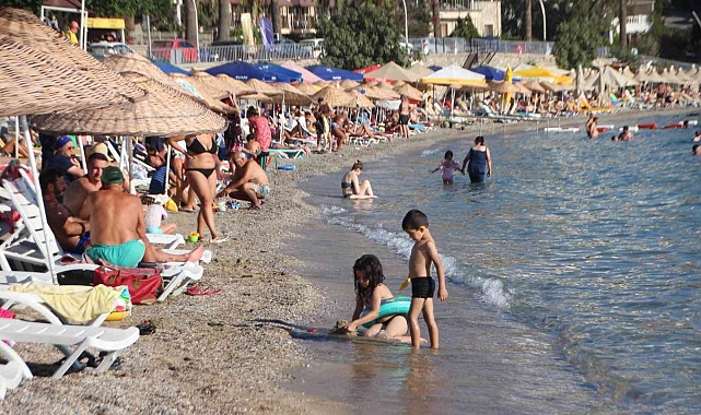 Bodrum sahillerinde yoğunluk sürüyor