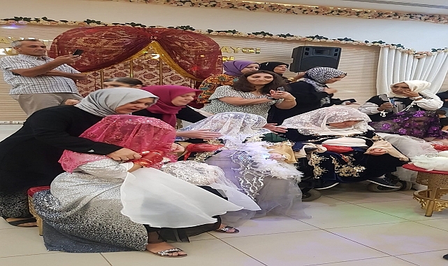 Bursa'da "Benim Hayalim, Benim Düğünüm" etkinliği yapıldı