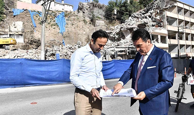 Bursa'nın surlarına Osmangazi imzası