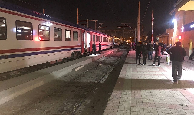 Doğu Ekspresi raydan çıktı