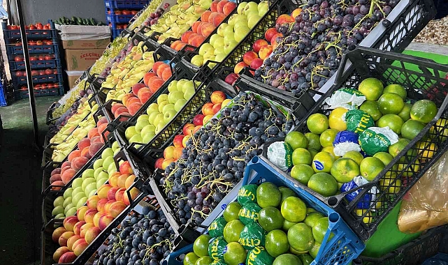 İstanbul'da sebze ve meyve halinde bolluk yaşanıyor