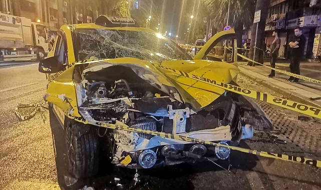 İzmir'de feci kaza