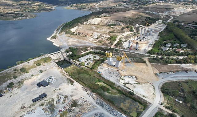 Kanal İstanbul'un ilk köprüsünün ayakları yükseldi
