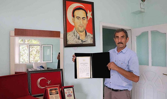 Kırmızı bültenle aranan teröristin yakalanması şehit ailesinin acısını dindirdi