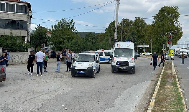 Sakarya'da çöken duvarın altında kalan kişi yaralandı