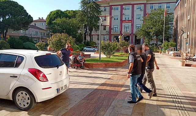 Terasta uyuşturucu partisine polis baskını: 13 gözaltı, 1 tutuklama