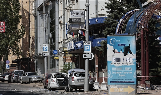 Ukrayna’daki ayrılıkçı yönetimler Rusya’ya katılmak için referanduma gidiyor