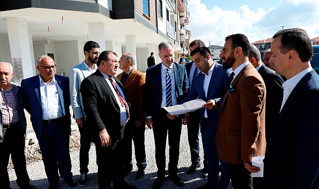 39 Sokakta Sathi Kaplama Çalışmaları Sürüyor