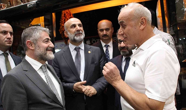 Bakan Nebati: "Esnafımızı rahatlatacak paket yolda"