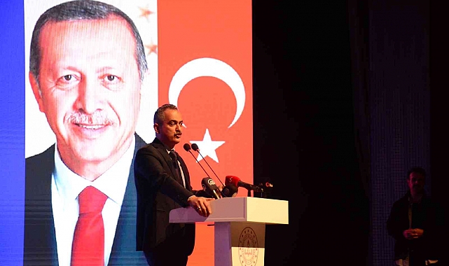 Bakan Özer'den okul idarecilerine: