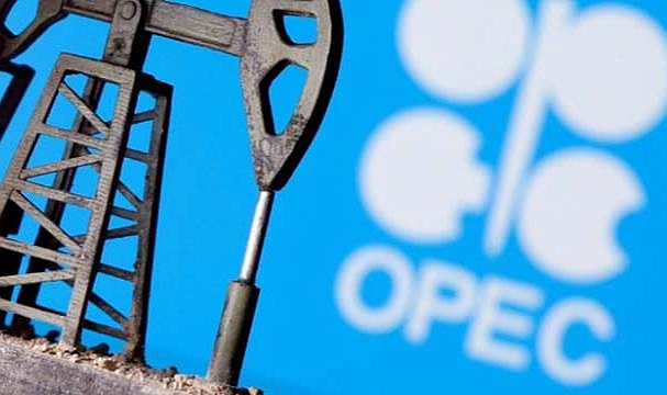 Beyaz Saray: OPEC grubunun benzin kararı, Rusya ile aynı safta olduklarını gösteriyor